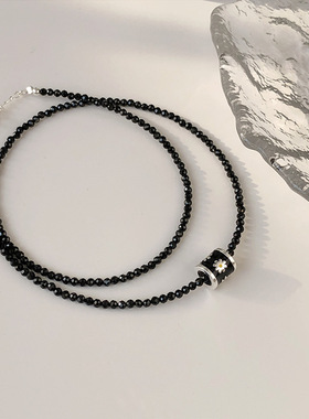 S925纯银黑尖晶雏菊桶珠颈链女