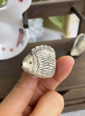 圻诺家 瑞典陶瓷家Lisa Larson人气小动物小刺猬装饰摆件