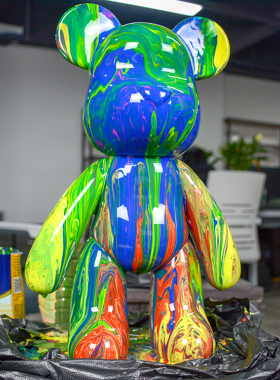 搪胶动手动脑卡通摆件diy暴力熊