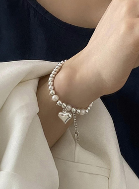 爱心珍珠手链女ins2026年新款小众设计高级感轻奢简约百搭手饰品