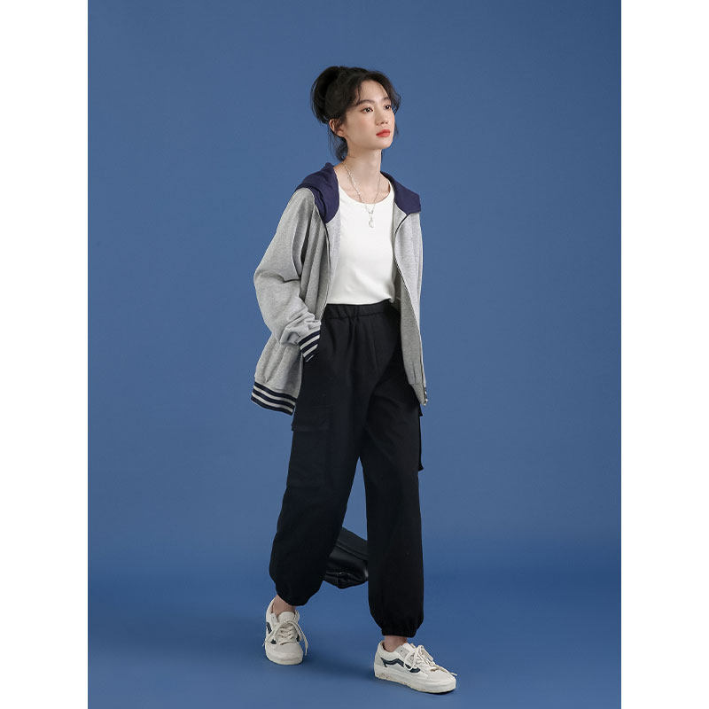 蜜妃儿短外套2020年春秋宽松卫衣 蜜妃儿短外套