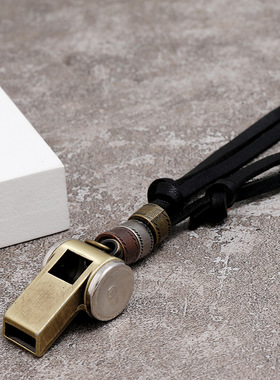 时尚街拍口哨牛皮项链毛衣链