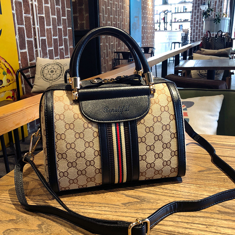 2020新款潮高级感包洋气单肩小包 妍多娜女士包袋