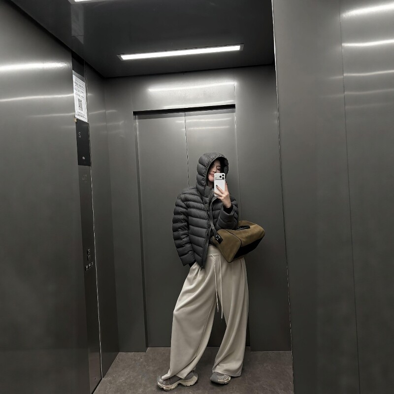 JVV SISTER 连帽排骨羽绒服女2025冬季爆款95白鸭绒保暖外套71277