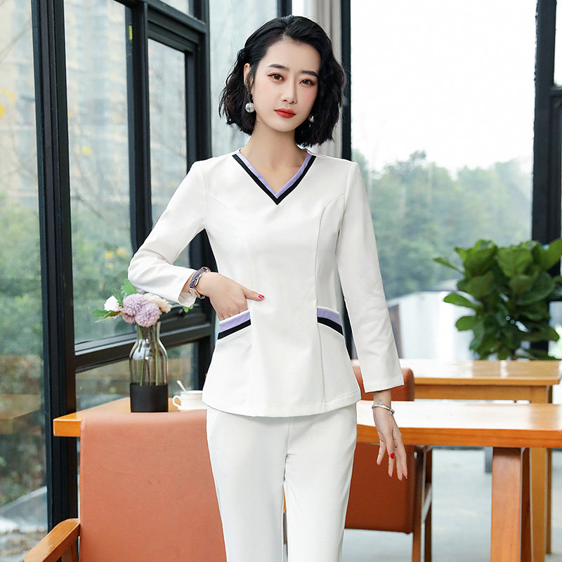  歌黛娜酒店工作制服