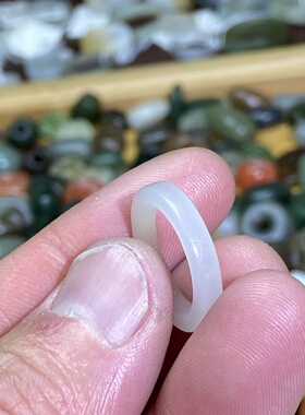 和田玉籽料卡14直切随型戒指洒金皮古风戒圈跑环玉环文玩珠串挂饰