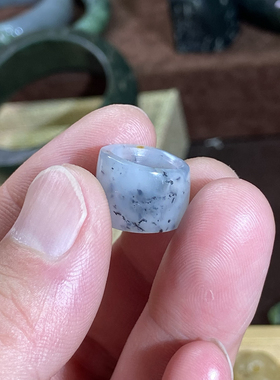 和田玉籽料卡10随型跑环芝麻糊满皮古风玉环项链挂饰文玩珠串跑圈