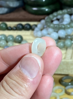 和田玉卡8随型跑环且末白玉古风玉环项链锁骨链挂饰文玩珠串配饰