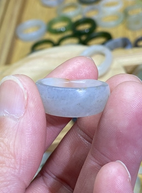 和田玉籽料卡17随型戒指白青花洒金皮戒圈跑环古风玉环文玩挂饰