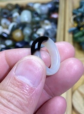 和田玉戒指卡16俄料黑白分明戒圈玉环古风跑环文玩珠串挂饰跑圈