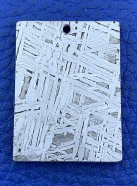 【真理陨工】阿勒泰陨铁陨石天铁切片素牌平安护身无事牌收藏饰品