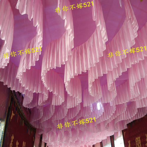 新款婚庆道具吊顶纱云顶纱幔中式婚礼舞台T台吊顶装饰背景纱布幔 - 图3