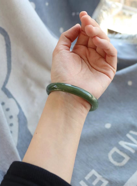 保真和田玉手镯54圈口证号1010318和田玉湖绿色 青海料