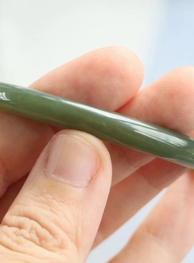 保真天然和田玉手镯51圈口证5292952和田玉青绿色 青海黄口料圆条