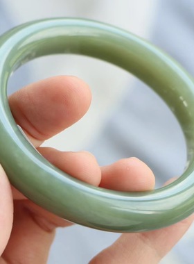 圈口保真天然和田玉手镯58圈口证书6061346和田玉湖绿色 青海料