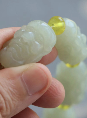 保真和田玉手串手链证书编号4110196新疆且末料双面雕工十八罗汉