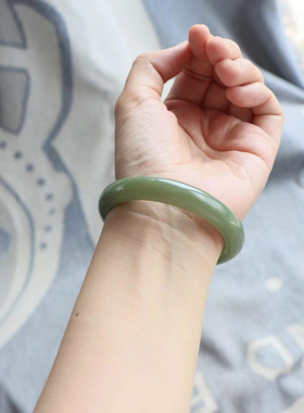 保真天然和田玉手镯54.8圈口证书6061336和田玉湖绿色青海料