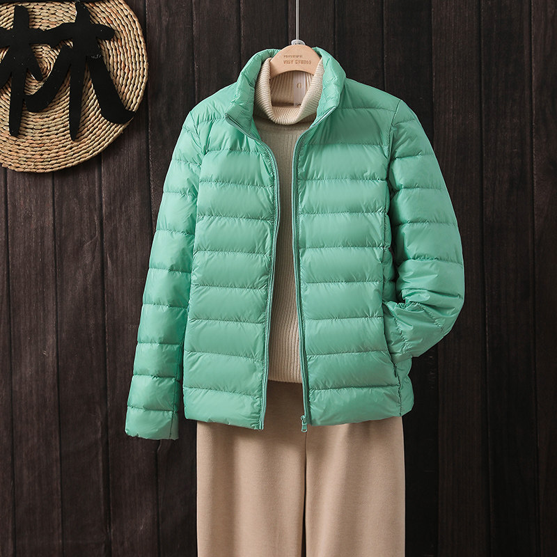  娇兰恋服饰羽绒服