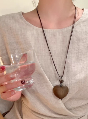 新中式禅意设计木质菩提爱心项链女复古小众长款颈链配饰毛衣链