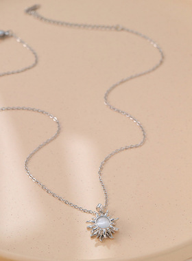 旋转钛钢太阳花小众轻奢设计感吊坠时尚气质锁骨项链饰品包邮