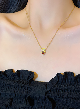 轻奢爱心方块项链欧美小众设计个性风潮简约锁骨女锆石ins风颈链