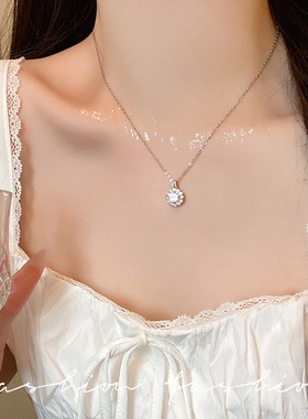 韩系爆闪锆石钛钢项链女款百搭几何圆形高级锁骨链小众设计感颈链