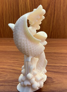 象牙果雕刻双鱼夺宝摆件文玩茶宠家居客厅桌面装饰工艺品厂家