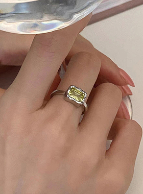 甜酷风锆石戒指时尚轻奢