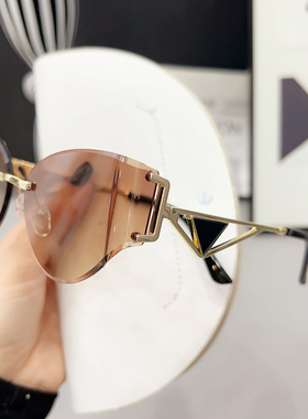 无边框猫眼黑色墨镜女防紫外线大脸显瘦高级感太阳镜沙滩游玩街拍