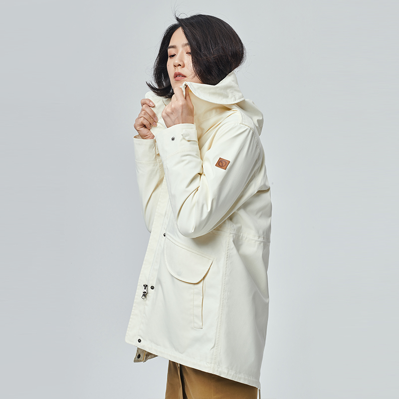 冲锋衣女两件套三合一可拆卸户外时尚潮加绒加厚外套女装 OUTDOOR 冲锋衣女两件套三合一可拆卸户外时尚潮加绒加厚外套女装 OUTDOOR