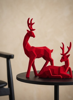 圣诞风红色小鹿树脂摆件
