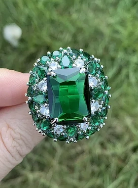 纳米绿戒指群镶彩宝森林公主祖母绿仿真奢华活口方钻新款欧美在逃