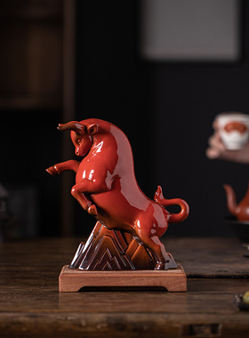 红色牛摆件牛气冲天招财家居客厅生肖牛陶瓷茶桌茶宠装饰礼品