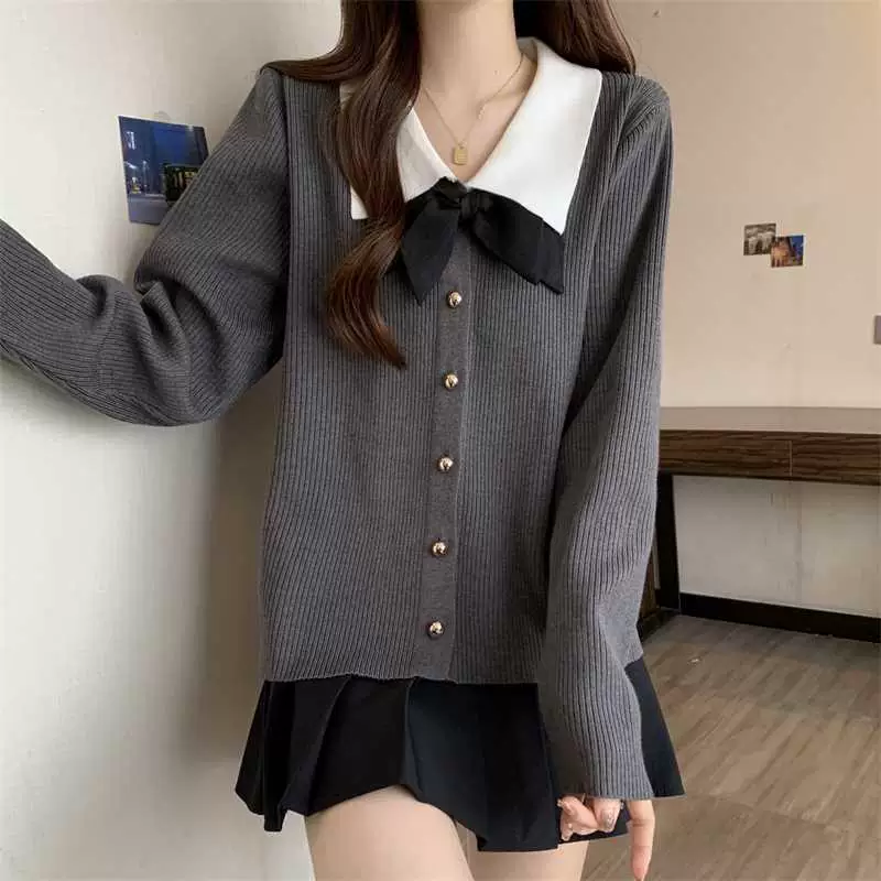 Knitted sweater with bow, for plus size ladies