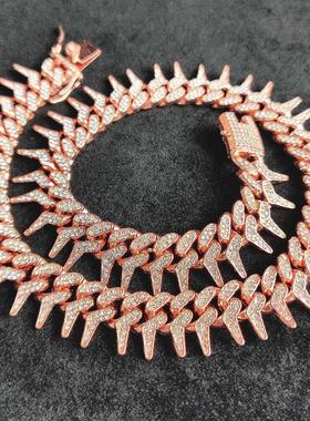 源头高质奇怪状嘻哈单边荆刺梳子形状大金链古品巴链项链厂形家销