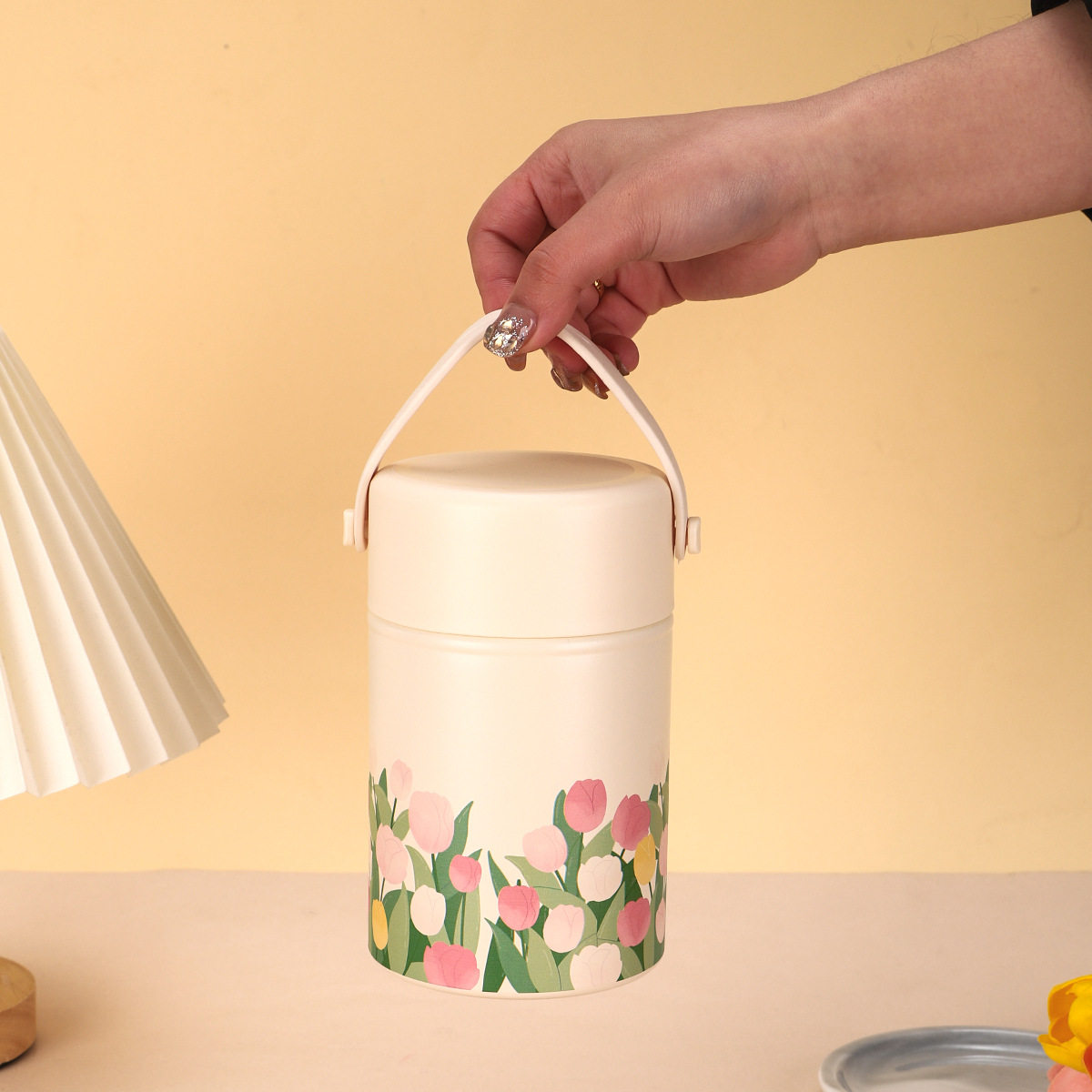 316不锈钢保温杯家用大容量带勺水杯新款高颜值郁金香手提焖烧杯,淘宝优惠券,粉丝福利购,淘宝优惠卷