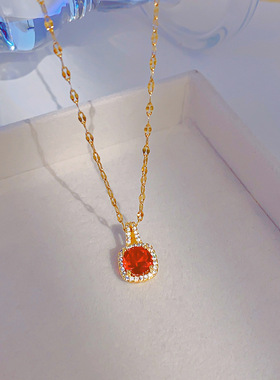 金色镶嵌锆石吊坠钛钢项链女方钻