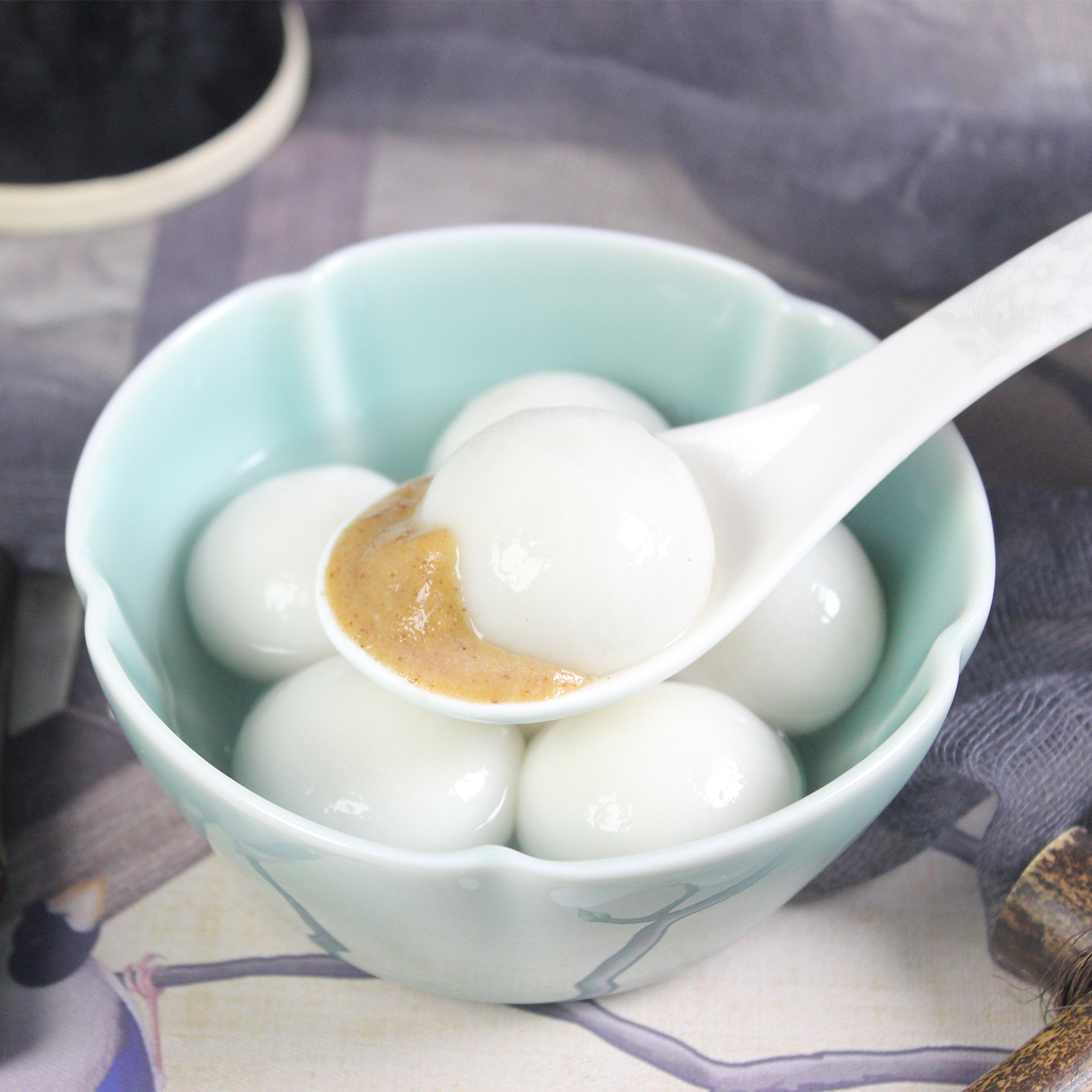 老母家汤圆800g/袋大黄米黑芝麻多种口味混合糯米汤圆包邮冷冻