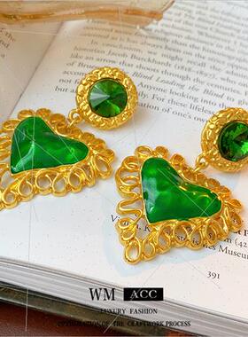 Earrings silver pin wh diamonds green heart metal earrings v