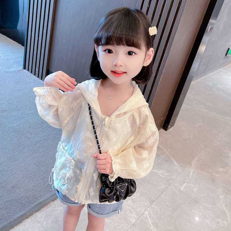 女宝宝防晒衣女夏季透气外套2022新款防紫外线女童花边口袋防晒衣