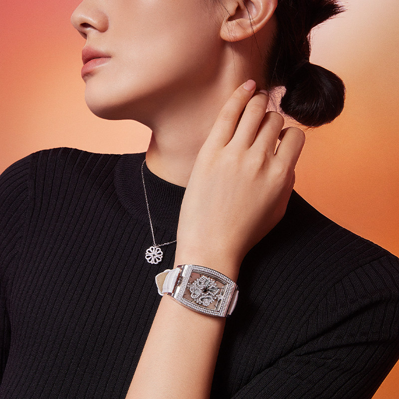 davena蒂玮娜时来运转扑克女神手表 davena手表国产腕表