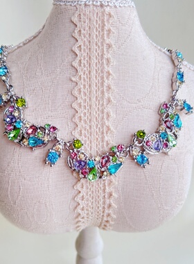 彩色vintage莱茵石宫廷风项链