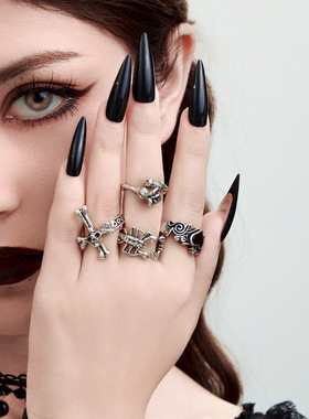 manjusaka欧美潮人！万圣节饰品，镶嵌宝石十字架骷髅 4 件套戒环