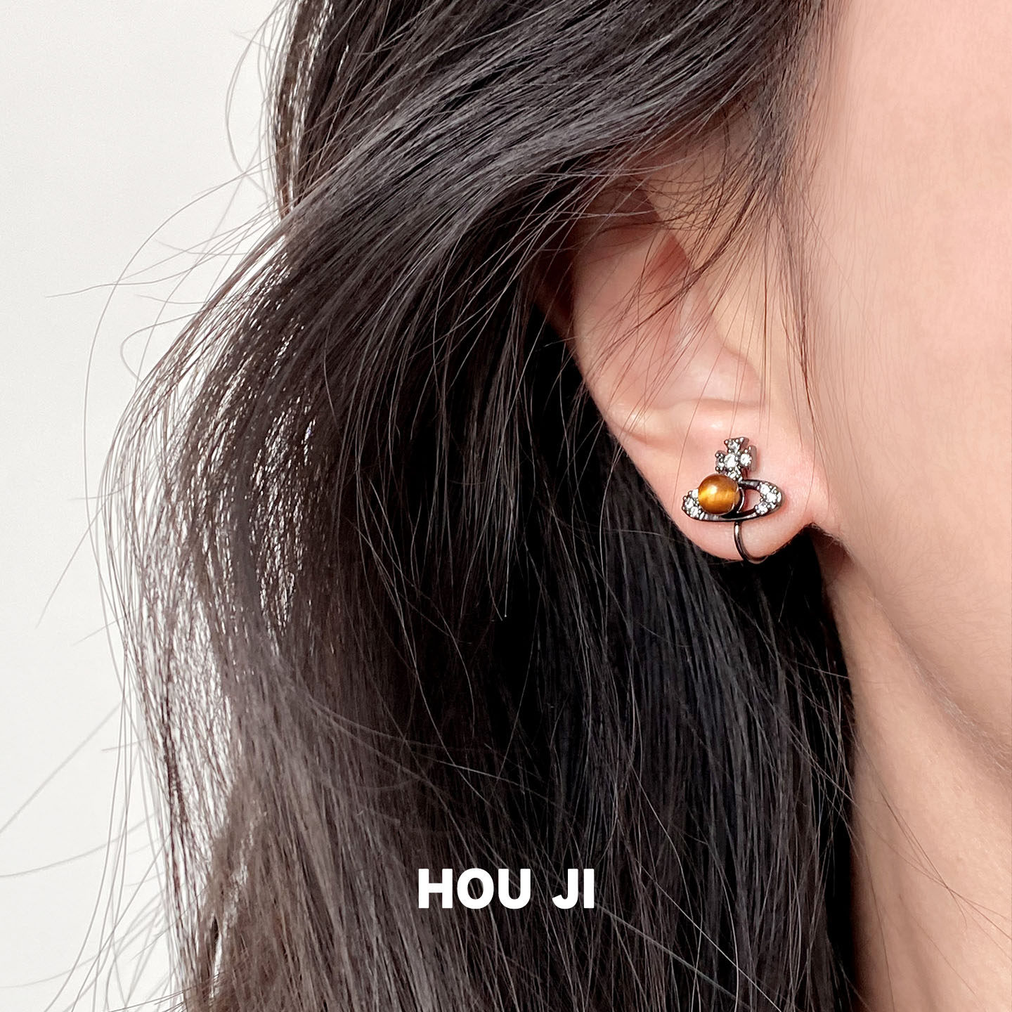 【无耳洞入】黑色设计感土星天然虎眼石蚊香盘耳夹耳环气质个性女,淘宝优惠券,粉丝福利购,淘宝优惠卷