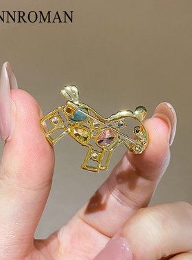 LYNNROMAN水晶小马驹胸针
