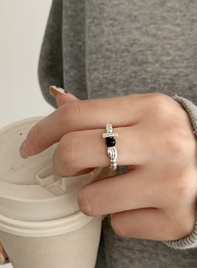 一恋甜酷黑色圆珠戒指女时尚个性百搭不规则串珠弹力指环小众食指