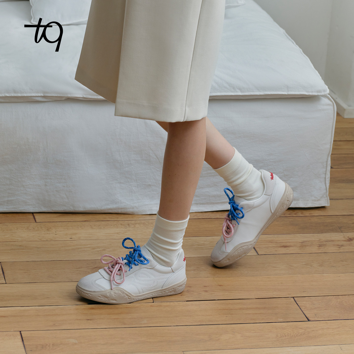 Talitaqoom2026年春季新款双色系带刺绣小白脏脏鞋百搭德训鞋tq女,淘宝优惠券,粉丝福利购,淘宝优惠卷