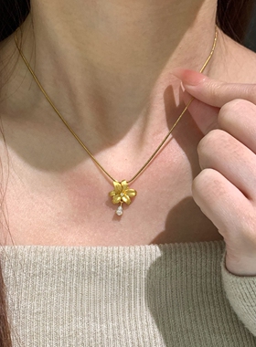 金色拉丝百合花水滴闪钻项链女