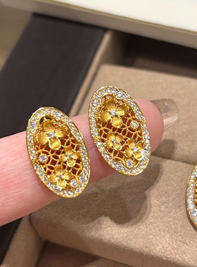 金色镂空花窗吊坠项链女