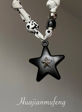 超独特！黑色星星波点串珠项链